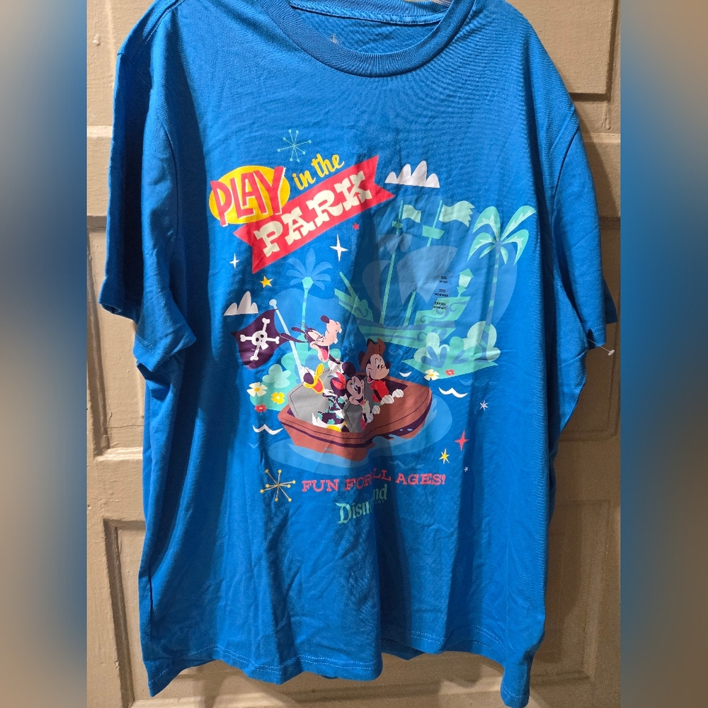 Disney "Play In The Park" Blue Graphic Short Sleeve Tshirt NWOT Size: XXL